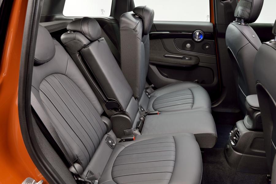 Интерьер Mini Cooper S Countryman ALL4 2017 года  (WW) (фото 113 из 138)